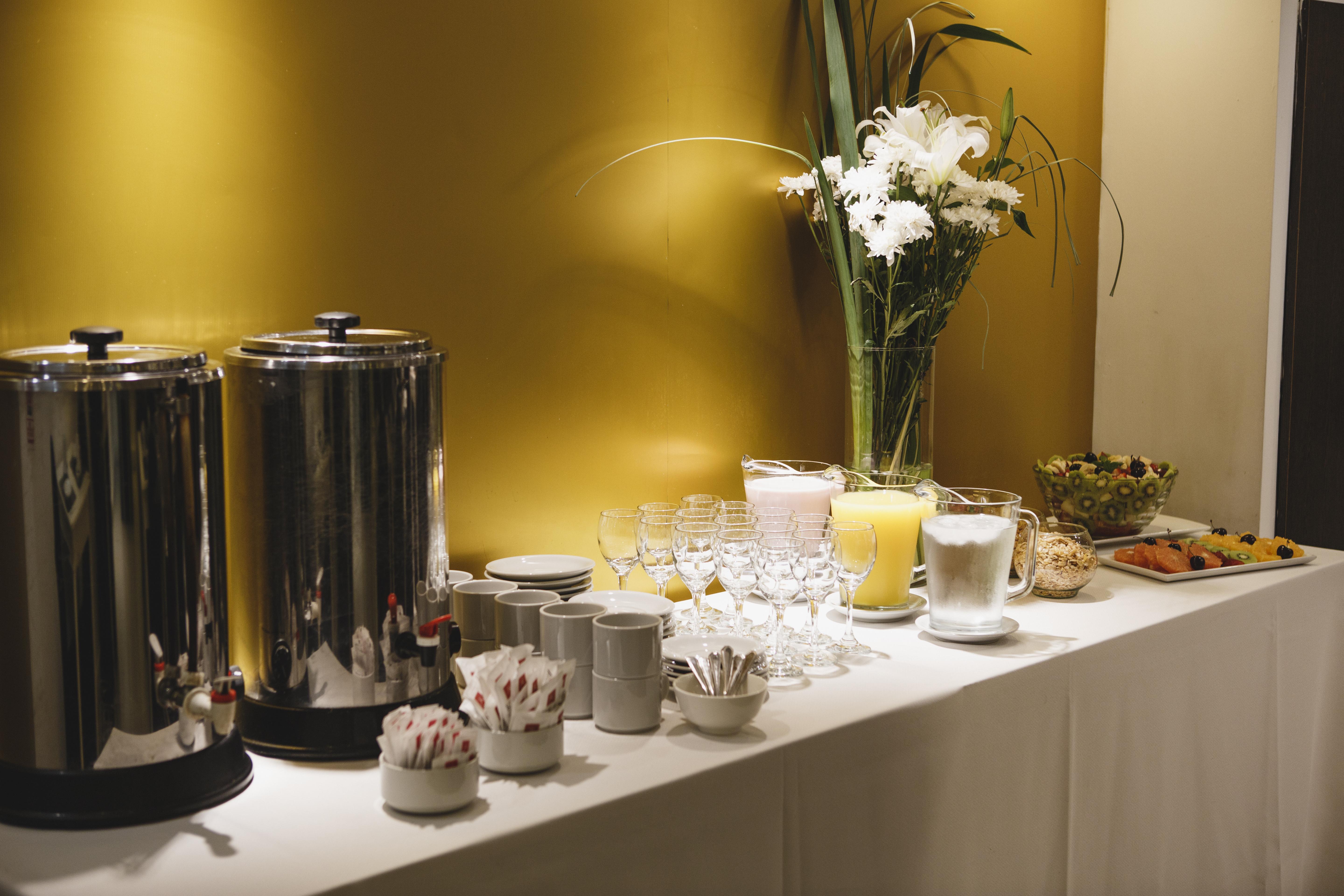 Ker Urquiza Hotel Буенос Айрес Екстериор снимка