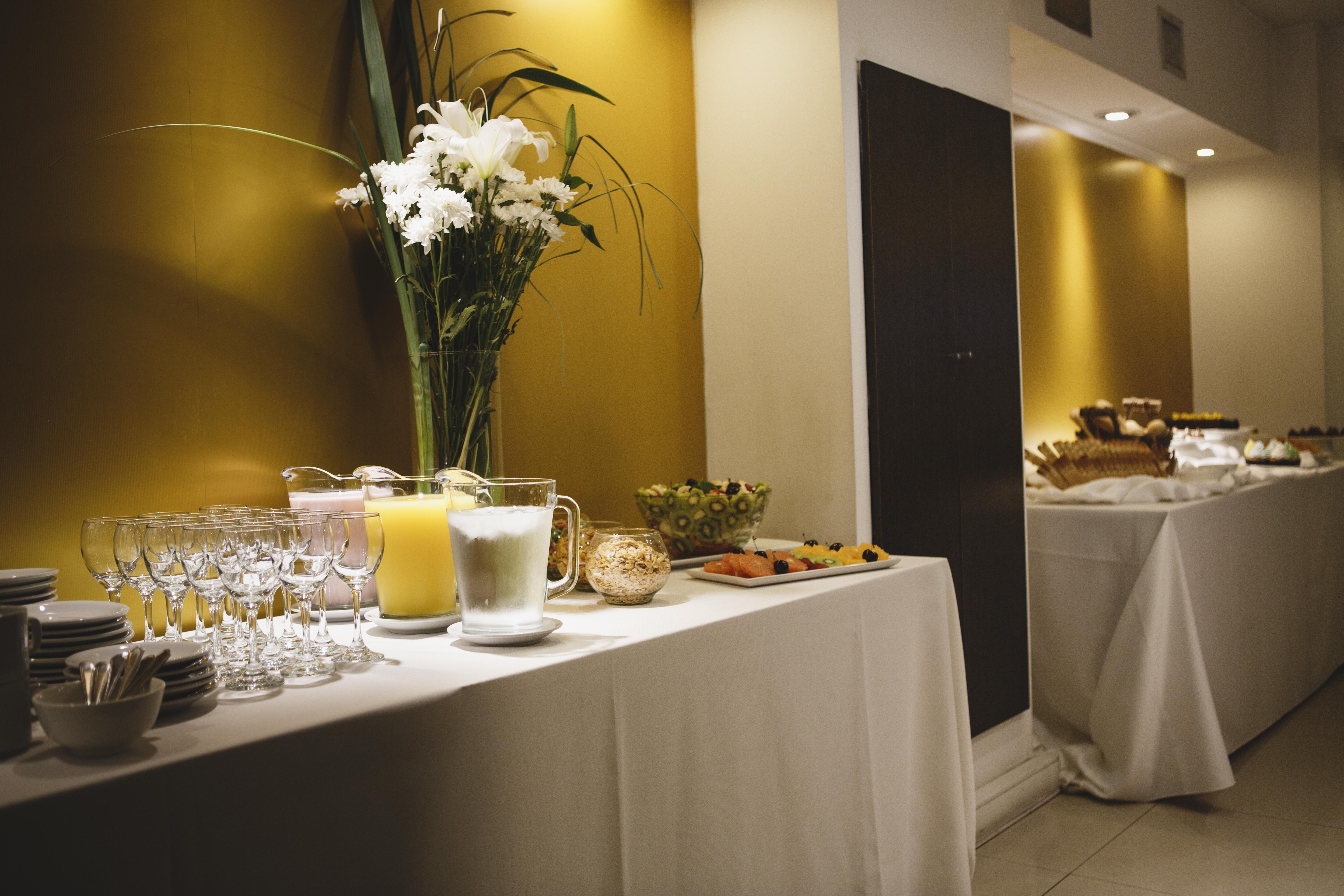 Ker Urquiza Hotel Буенос Айрес Екстериор снимка